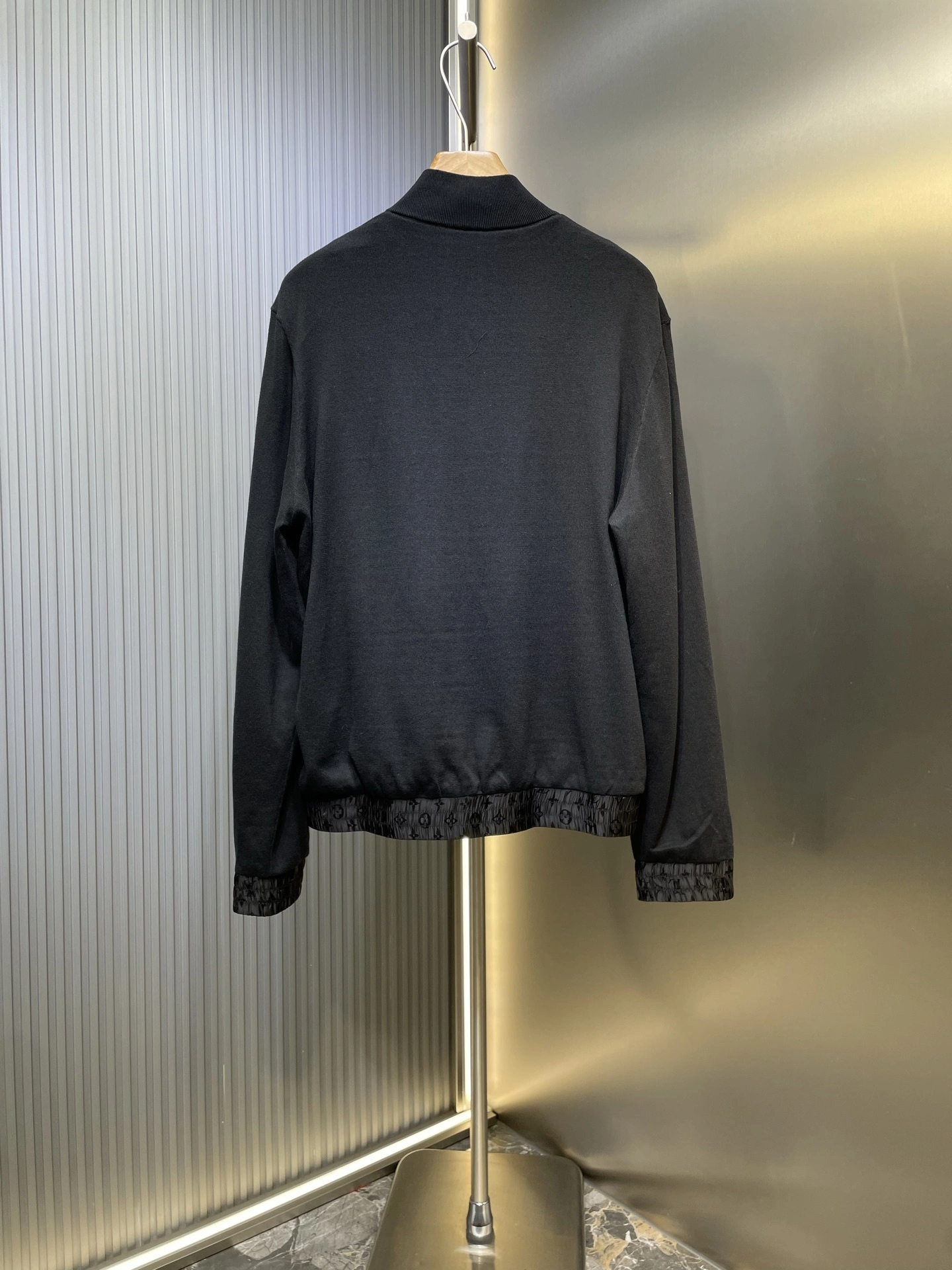 wg.luxury-- 8V reversible embroidery item: E-F431J0524